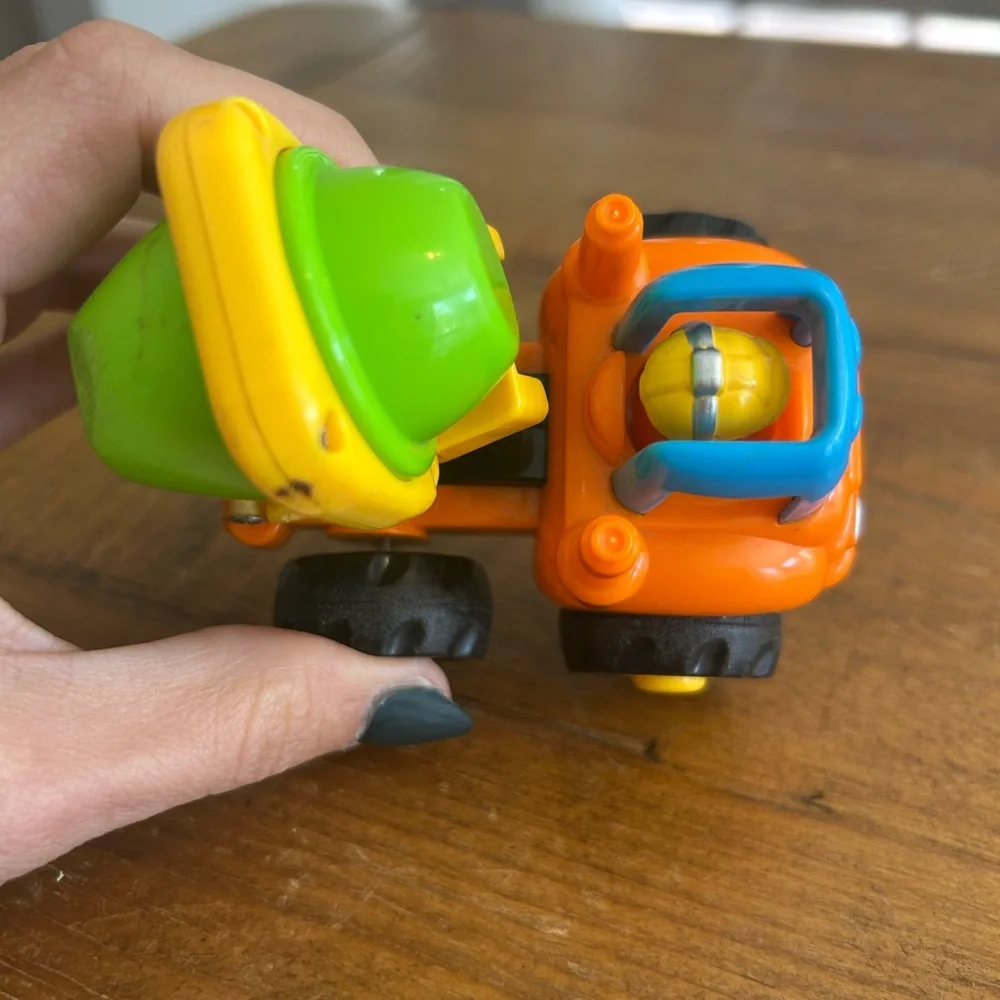 Huile Toys Push And Go Construction Truck Toy cement as is